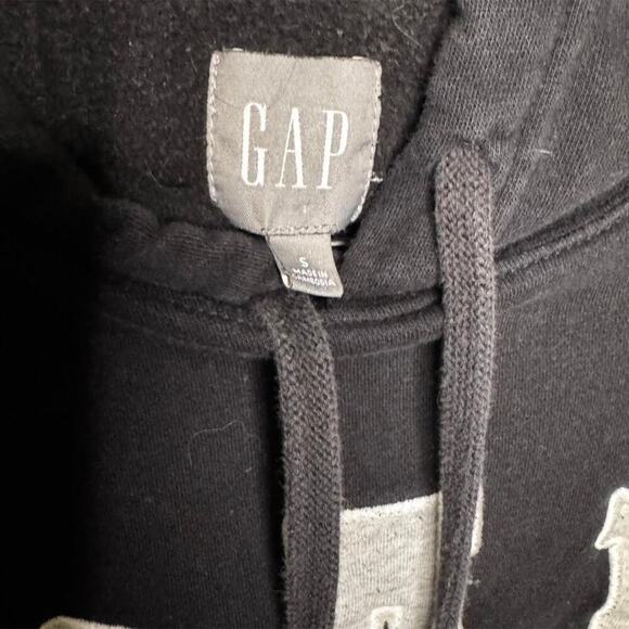 Gap black hoodie with gray letters - Picture 2 of 3
